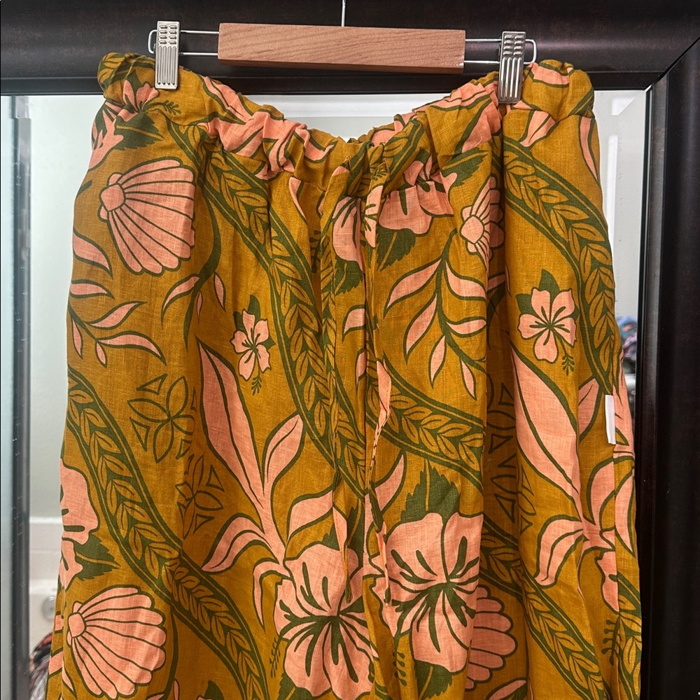 Floral Polynesian Hawaiian print pants